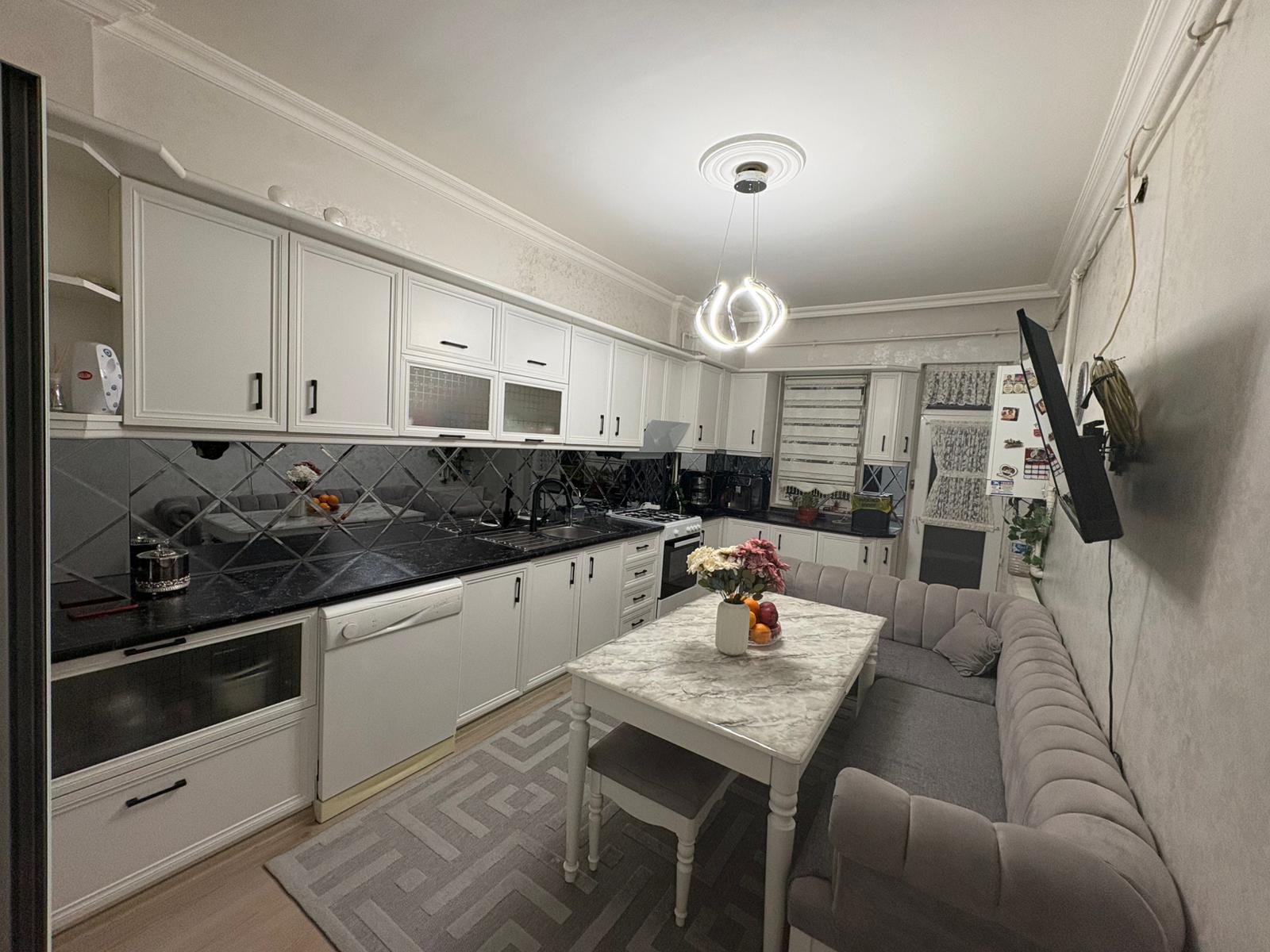 YILDIZKENT'TE SATILIK DAİRE